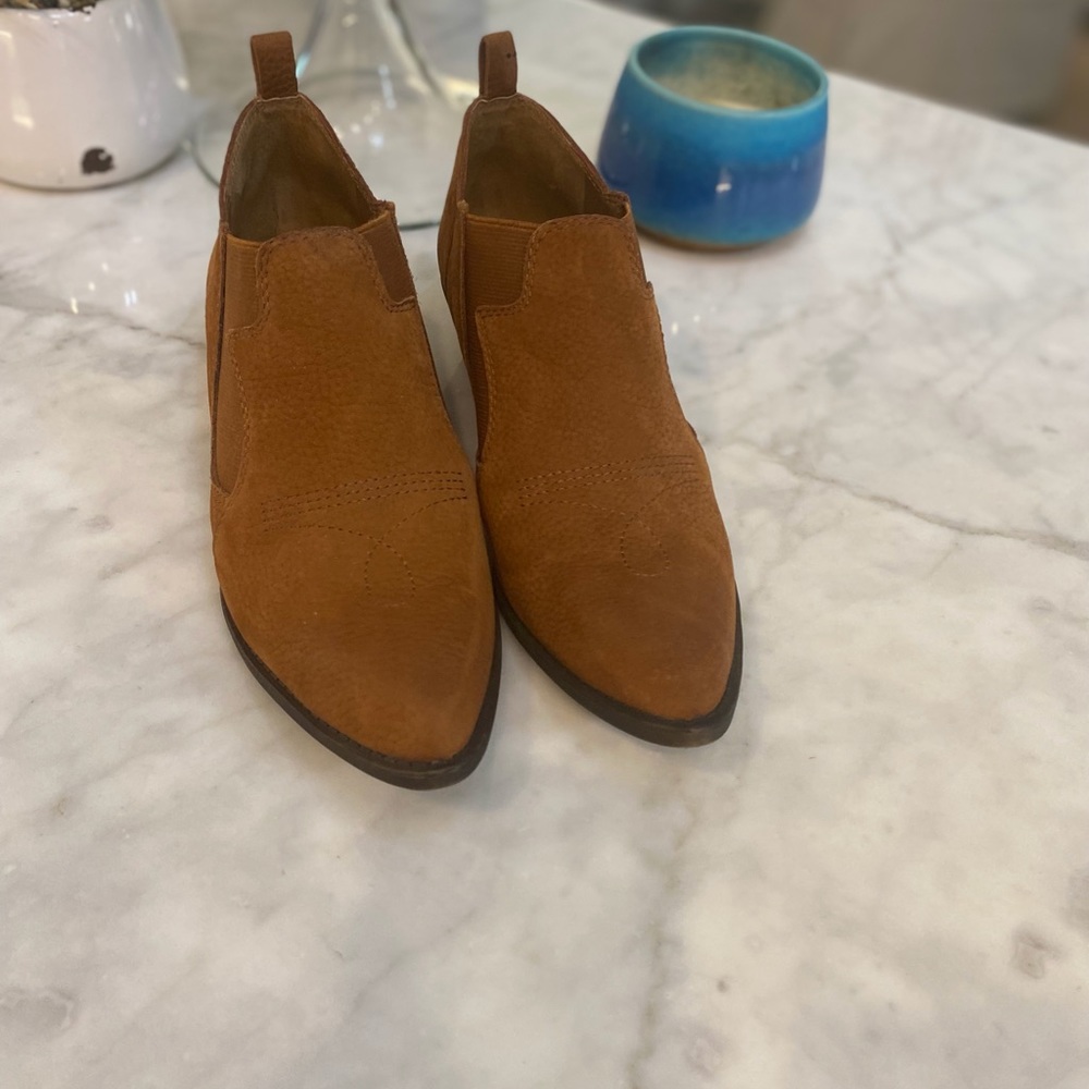 LUCKY BRAND JOELLE SUEDE LEATHER BOOTIES!🤎